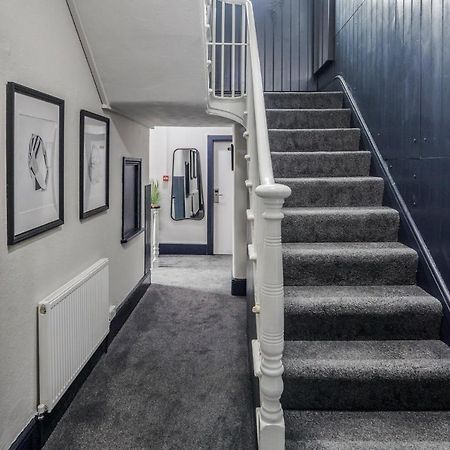 ホテル The Bill Nicholson Pub ロンドン エクステリア 写真